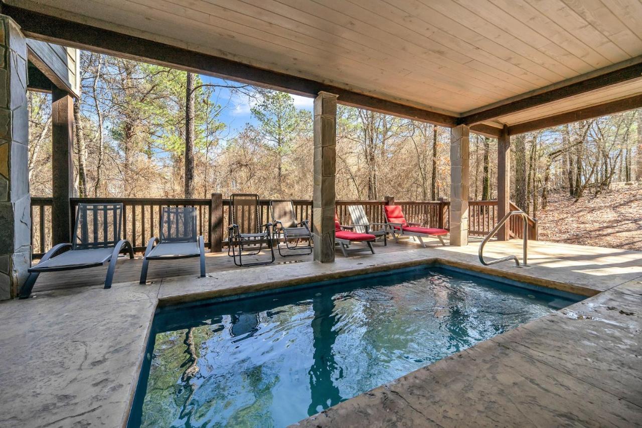 Merlot Mountain - Heated Spa Pool And Hot Tub! Cabin Broken Bow Exterior foto