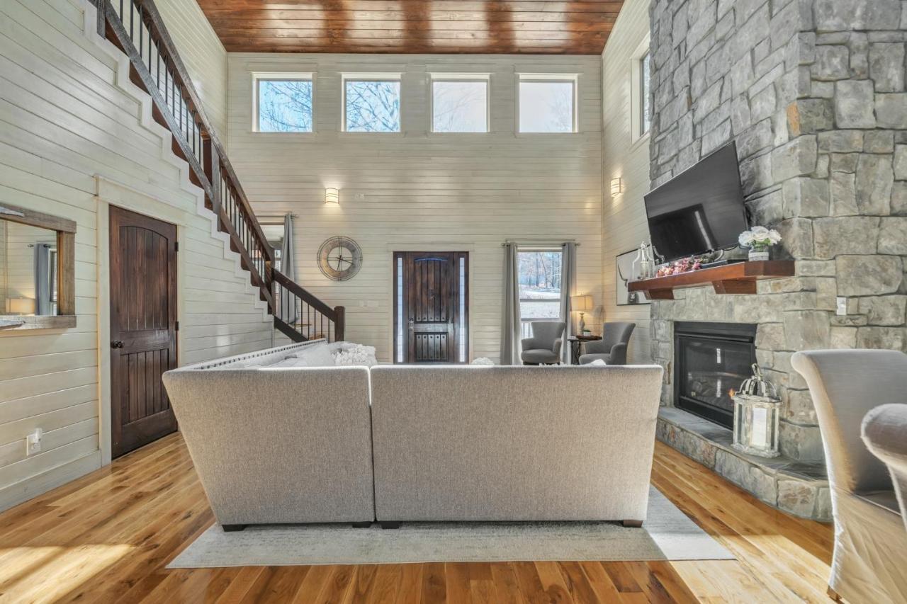 Merlot Mountain - Heated Spa Pool And Hot Tub! Cabin Broken Bow Exterior foto