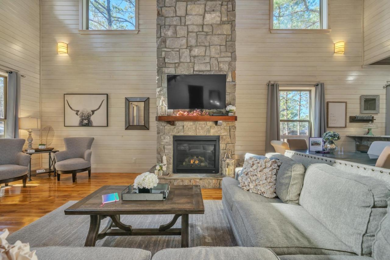Merlot Mountain - Heated Spa Pool And Hot Tub! Cabin Broken Bow Exterior foto