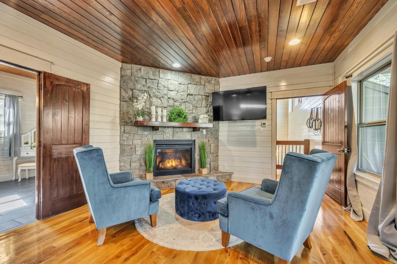 Merlot Mountain - Heated Spa Pool And Hot Tub! Cabin Broken Bow Exterior foto