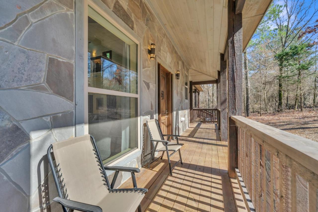 Merlot Mountain - Heated Spa Pool And Hot Tub! Cabin Broken Bow Exterior foto
